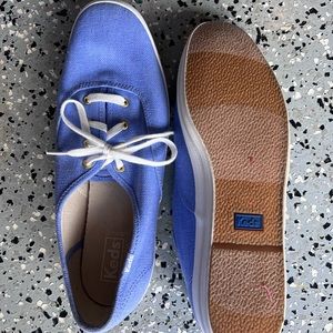 Keds Womans Light Blue Sneaker Size 11